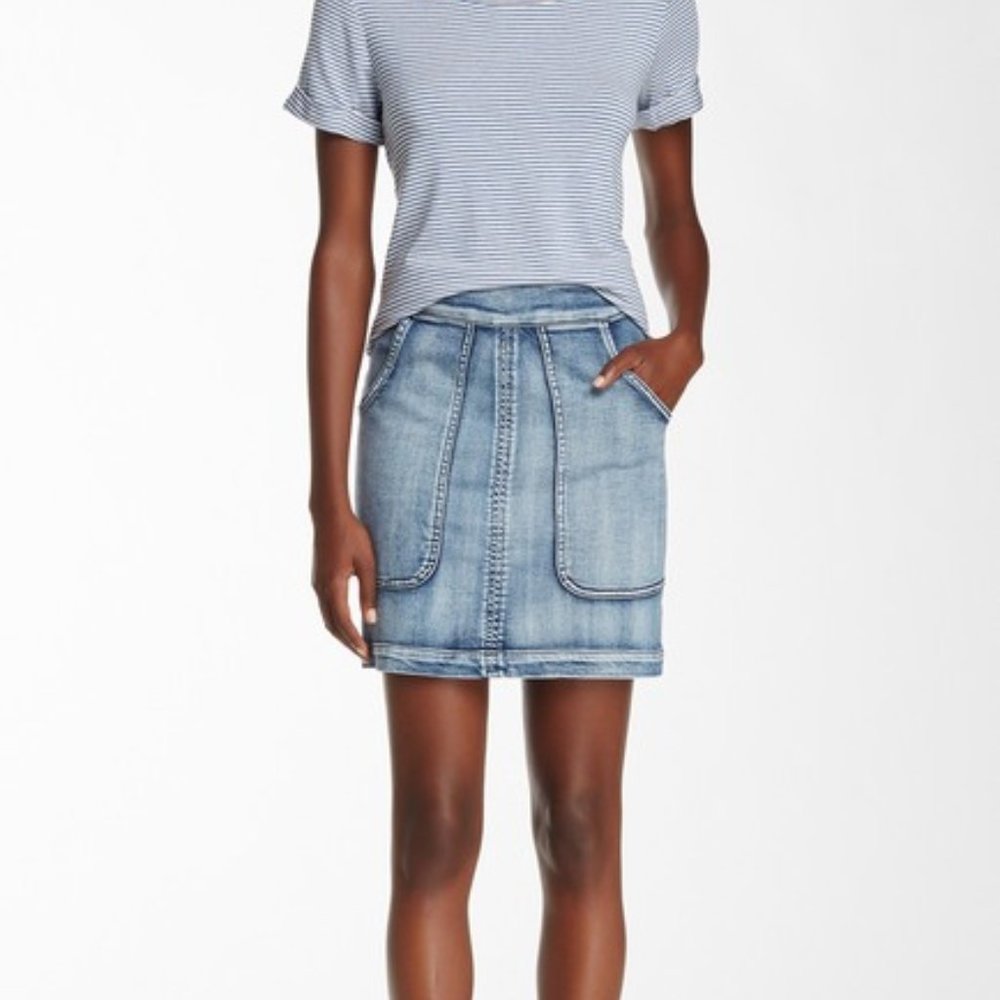 Harlowe & Graham Two Pocket Denim Mini Skirt